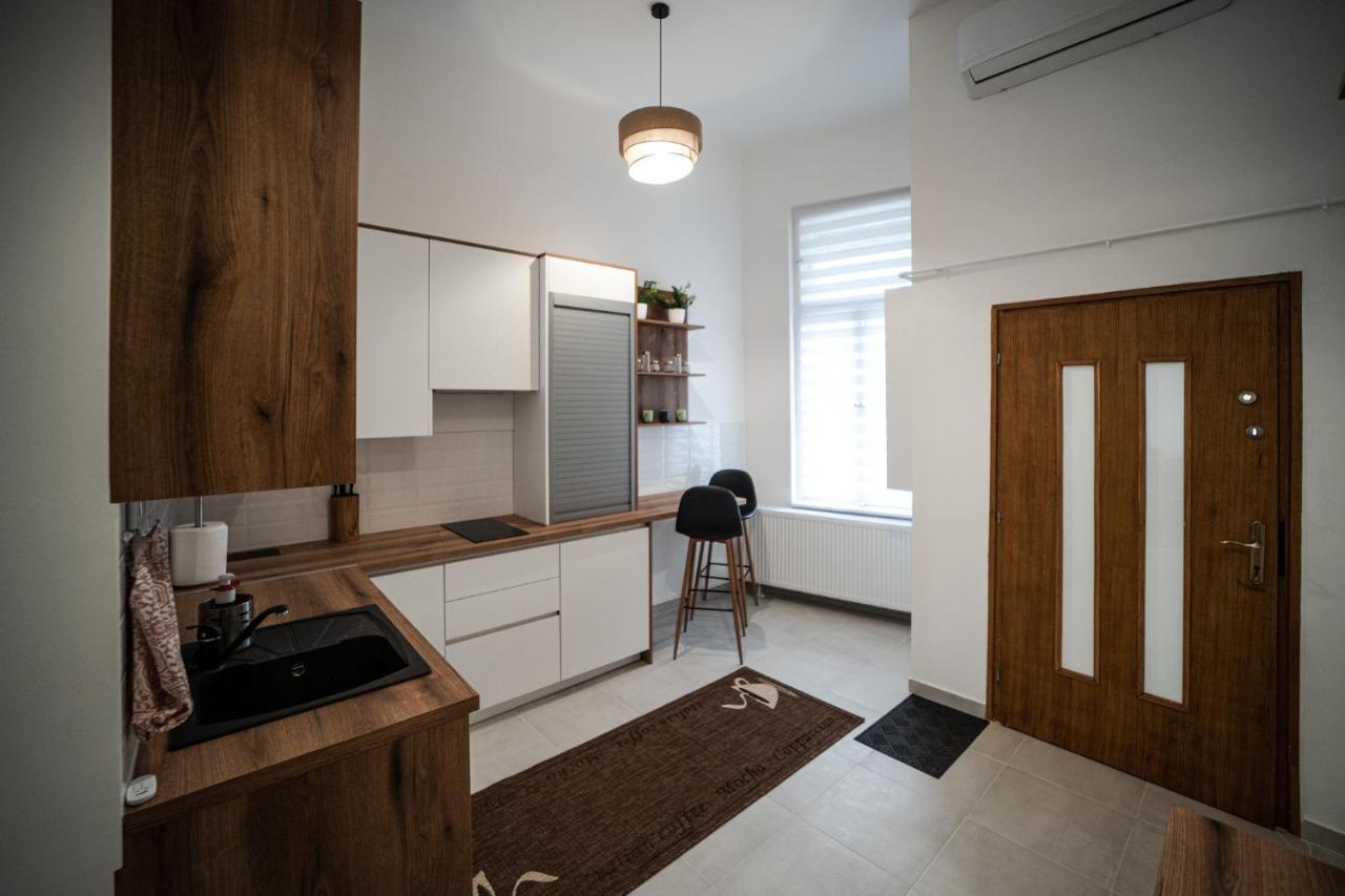 Volenter Lux Apartment Uno Baja Eksteriør billede