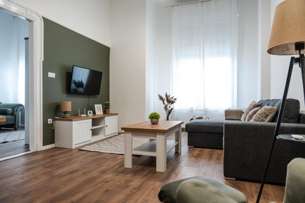 Volenter Lux Apartment Uno Baja Eksteriør billede
