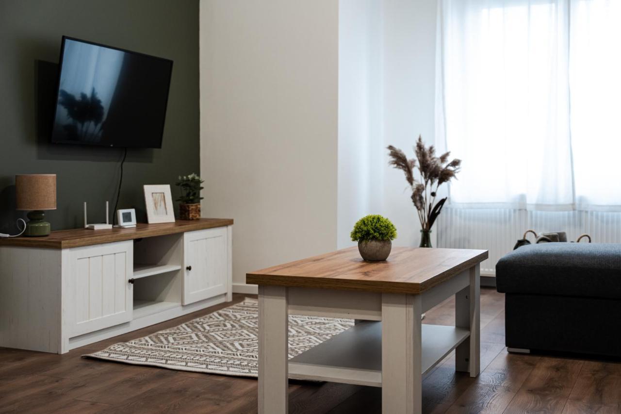Volenter Lux Apartment Uno Baja Eksteriør billede