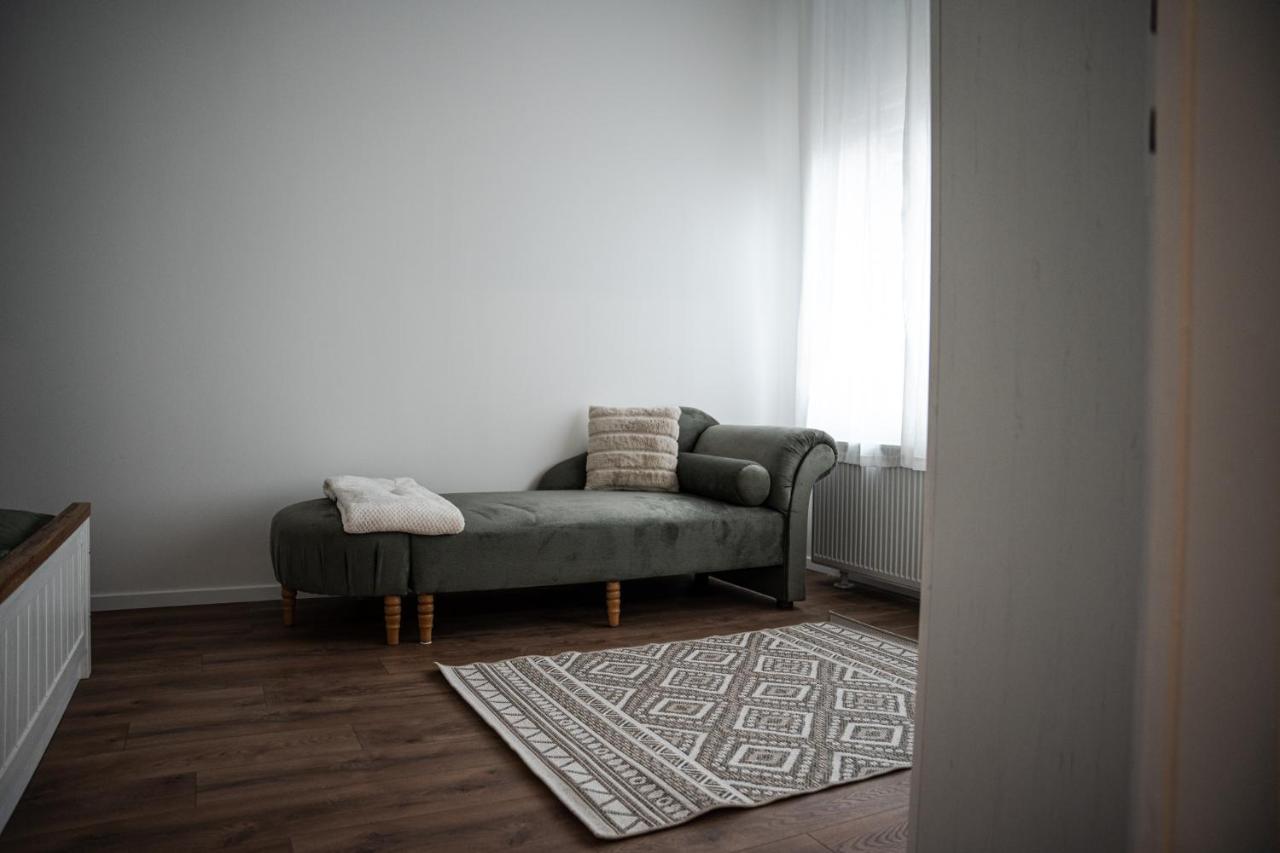 Volenter Lux Apartment Uno Baja Eksteriør billede