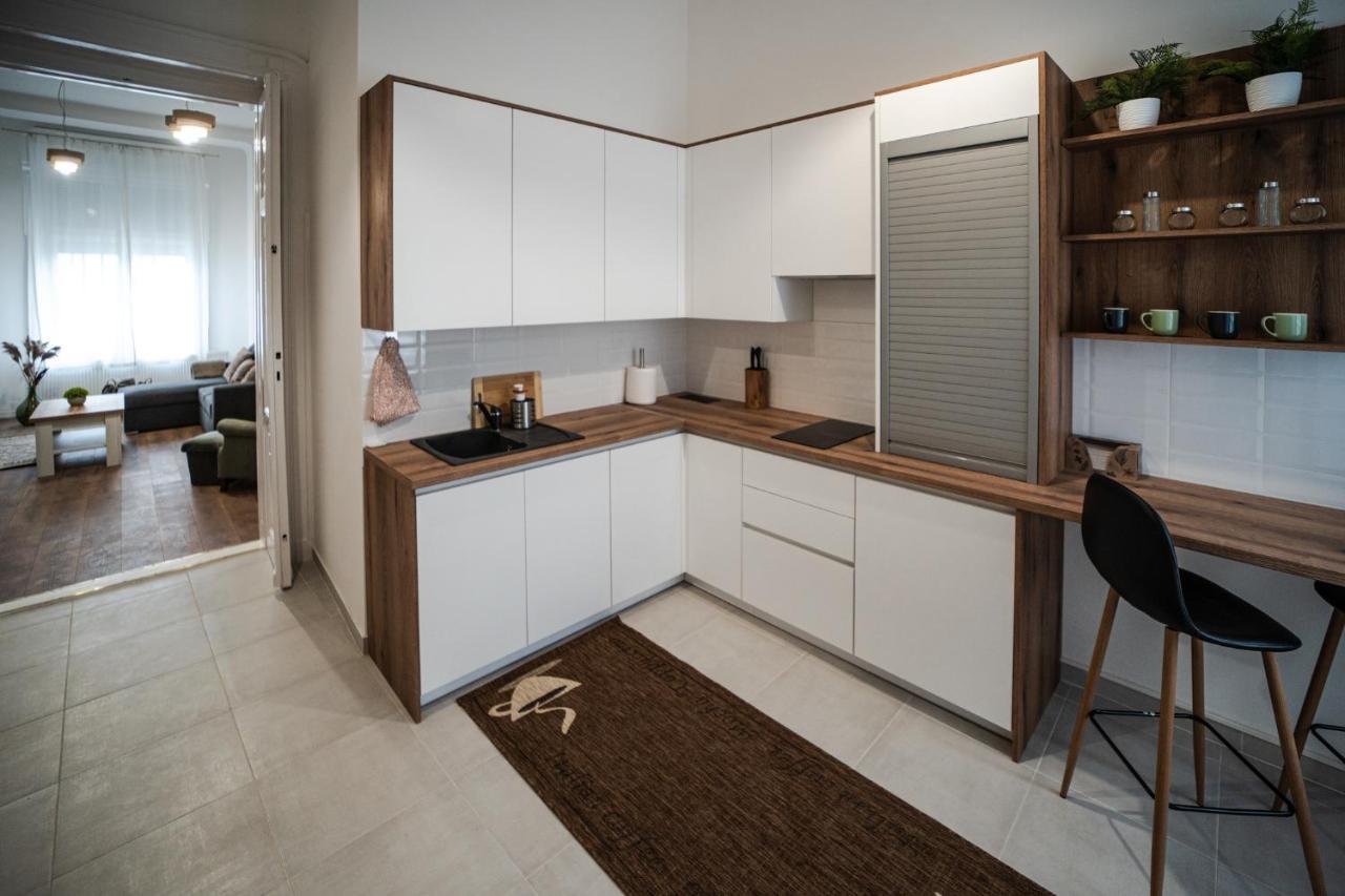 Volenter Lux Apartment Uno Baja Eksteriør billede