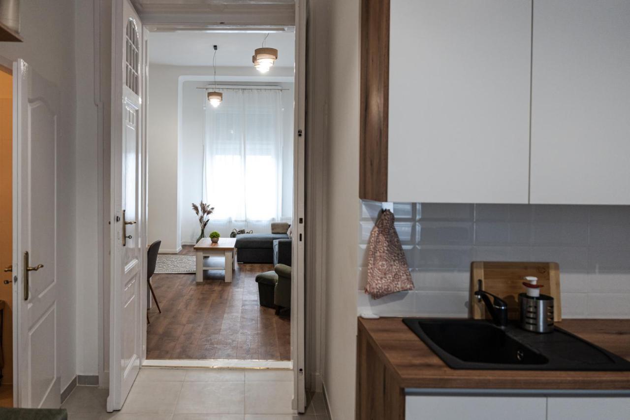 Volenter Lux Apartment Uno Baja Eksteriør billede